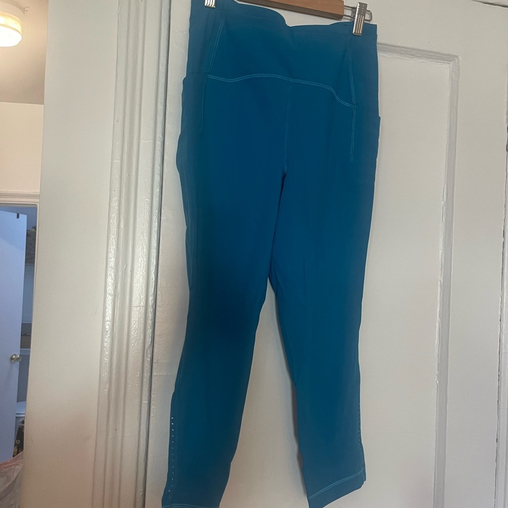 Blue Cropped Leggings